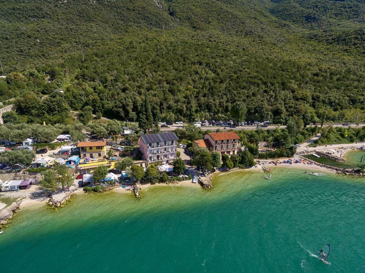 Albergo Campeggio Bommartini Malcesine Esterno foto