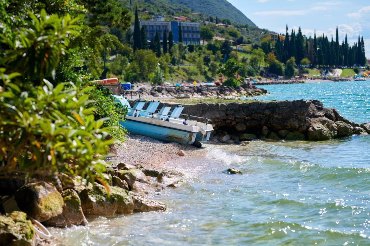 Albergo Campeggio Bommartini Malcesine Esterno foto