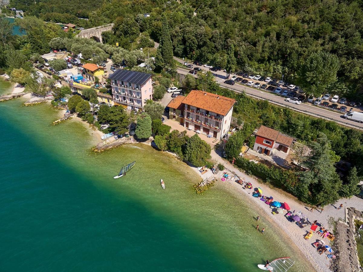 Albergo Campeggio Bommartini Malcesine Esterno foto